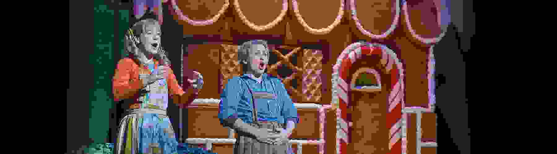 Liv Redpath and Sasha Cooke in Hansel and Gretel at LA Opera