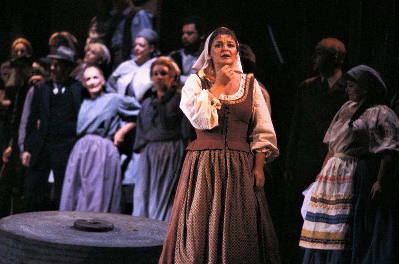 Gabriela Benacková in the title role of San Francisco Opera’s Jenufa, 1986
