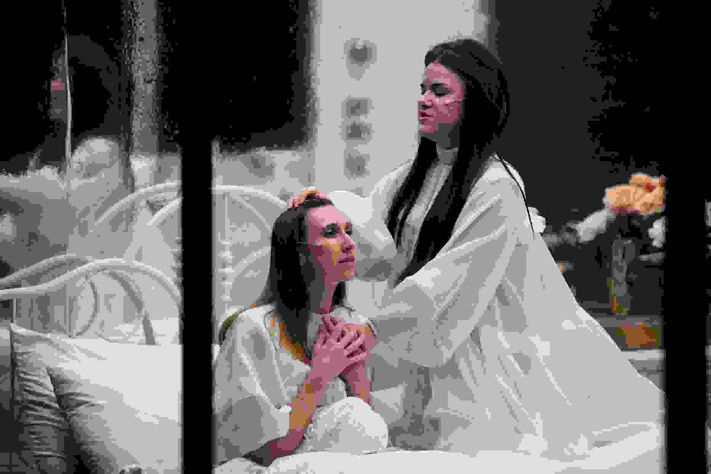 Anna Schubert and Rebecca Jo Loeb in p r i s m at the PROTOTYPE Festival, 2018